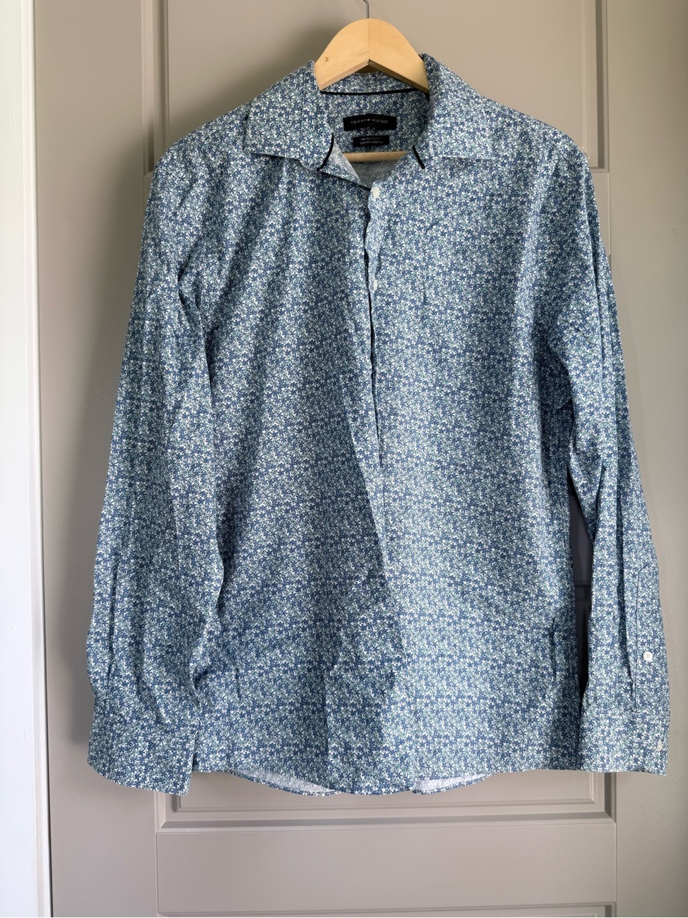 Tommy Hilfiger THFlex Supima slim fit stretch micro floral blue long sleeve butt